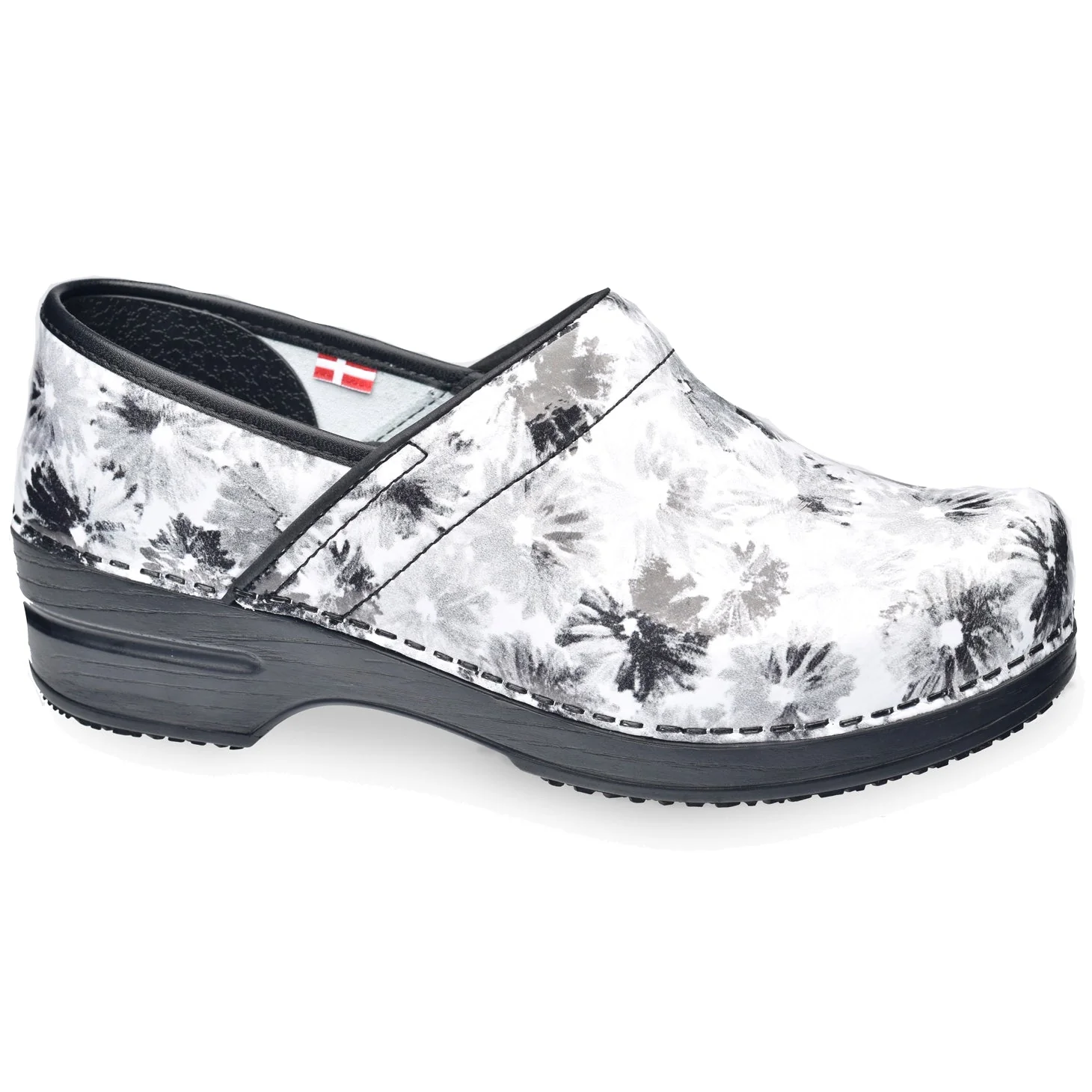 Inkwell Women's Slip Resistant Clog in Black
