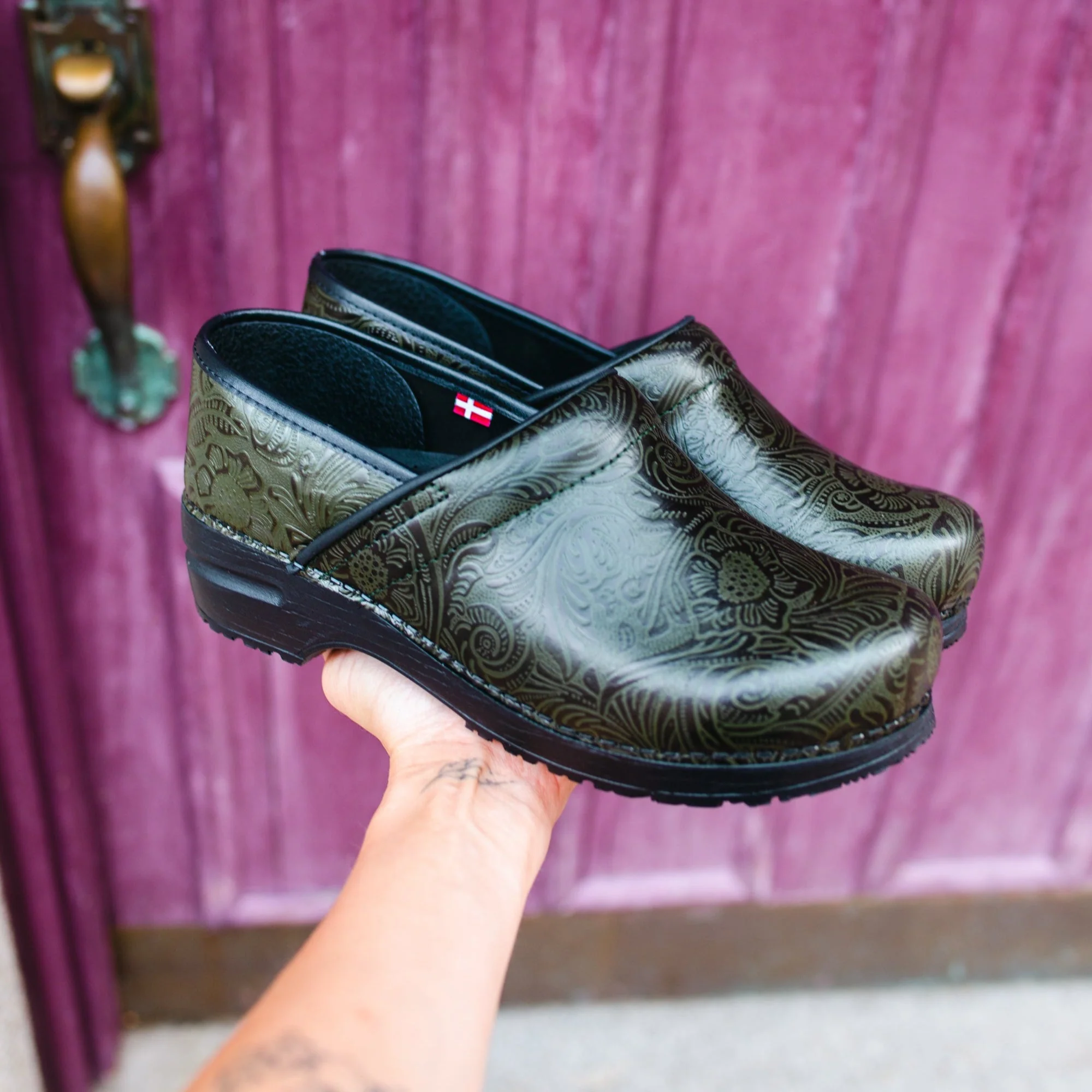 Rossie Women's Clog in Green - Image 3